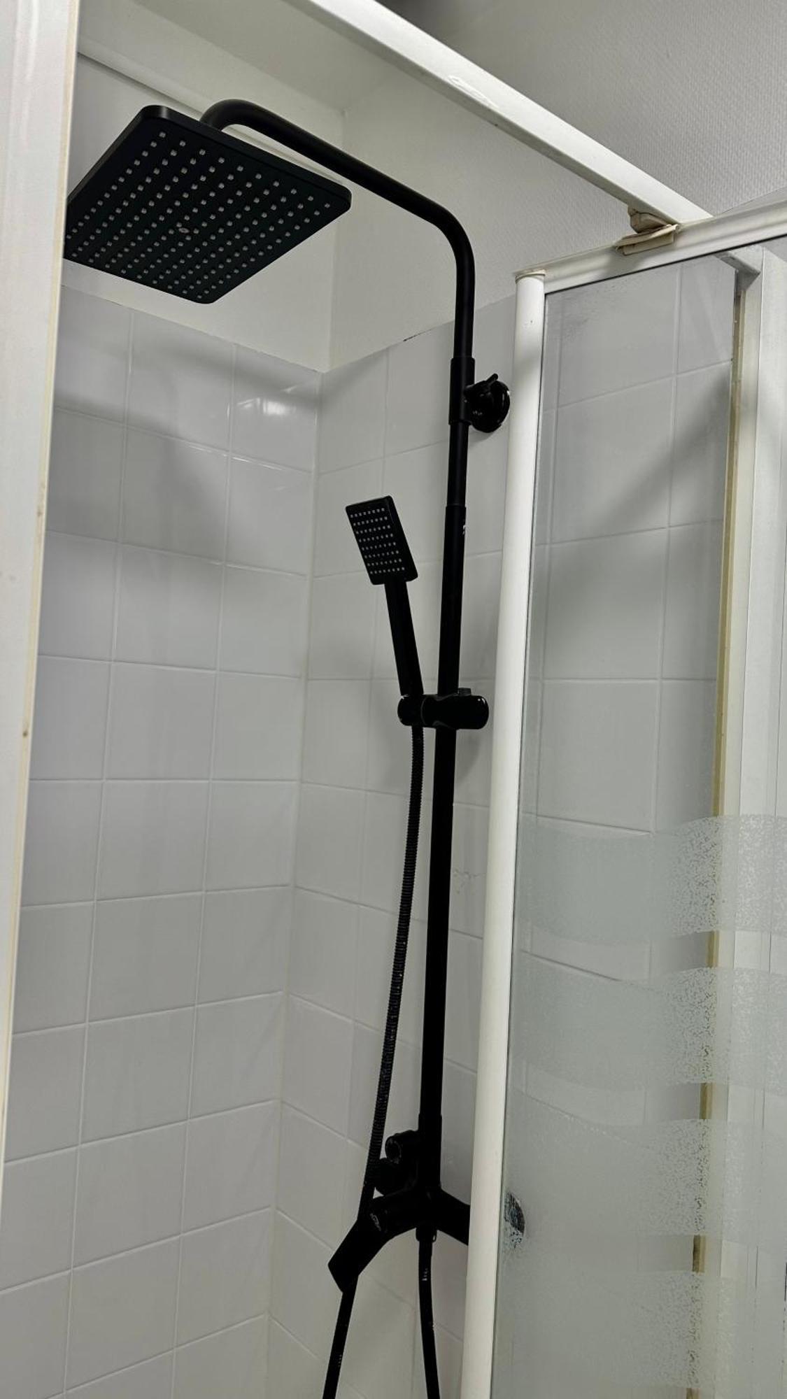 Le Bord De La Loire - Chambre Avec Salle De Bains Commune Nantes Luaran gambar